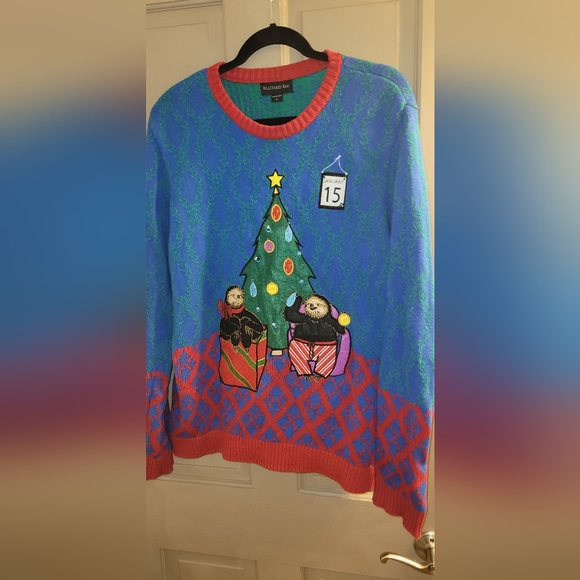 * Blizzard Bay size Large light up sweater - Picture 1 of 4